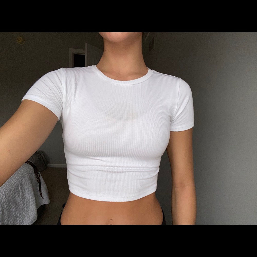 garage white short sleeve tee